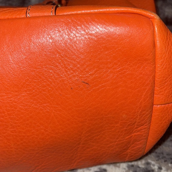 Tommy Hilfiger Orange Hand/Shoulder Purse - Picture 15 of 16
